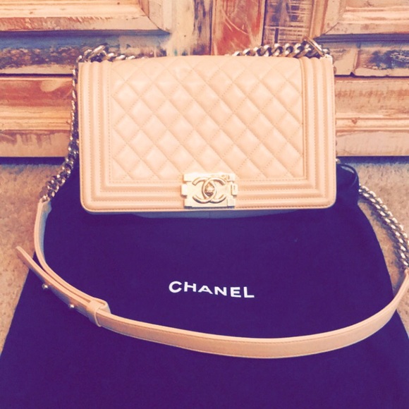 CHANEL Handbags - Nude Chanel Boy bag